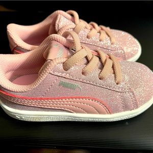 Sparkly Pink Pumas!